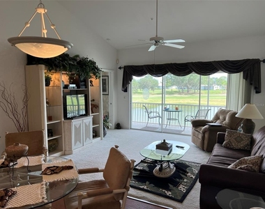 6632 Pineview Terrace - Photo Thumbnail 3