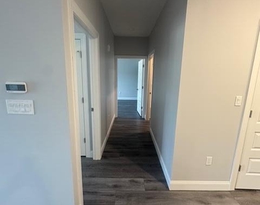 404 Circle Drive - Photo Thumbnail 24