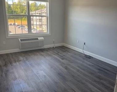 404 Circle Drive - Photo Thumbnail 16