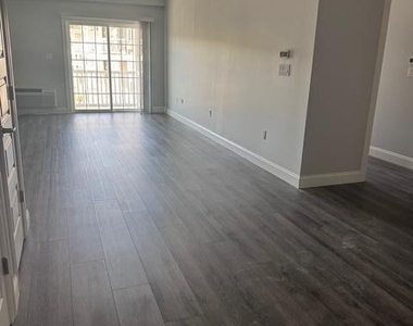 404 Circle Drive - Photo Thumbnail 28