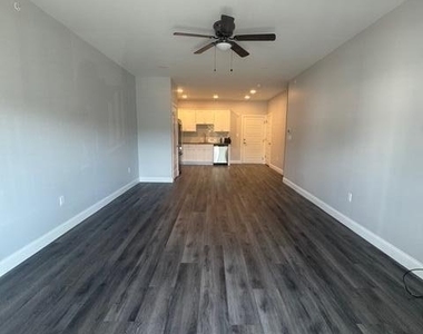 404 Circle Drive - Photo Thumbnail 30