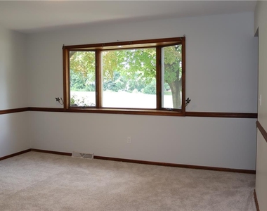 3500 Lafayette Drive - Photo Thumbnail 10