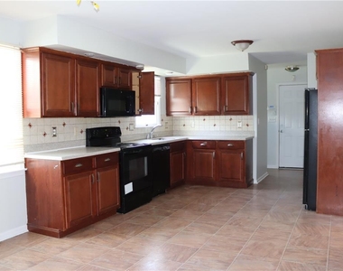 3500 Lafayette Drive - Photo Thumbnail 2