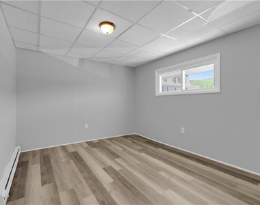149 W Ridge Street - Photo Thumbnail 3
