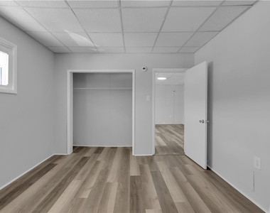 149 W Ridge Street - Photo Thumbnail 6