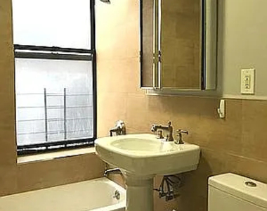 West 81st Street - Photo Thumbnail 8