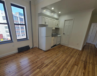 Watts Street - Photo Thumbnail 8