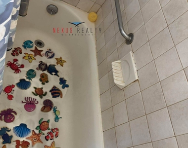 35-4 28th Avenue - Photo Thumbnail 6