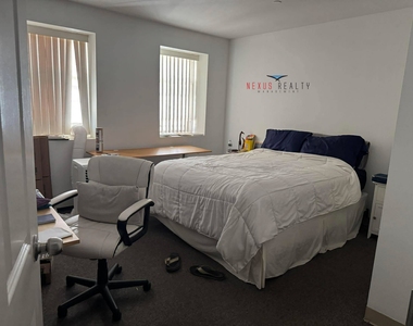 35-4 28th Avenue - Photo Thumbnail 1
