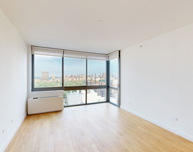 808 Columbus Ave - Photo Thumbnail 2
