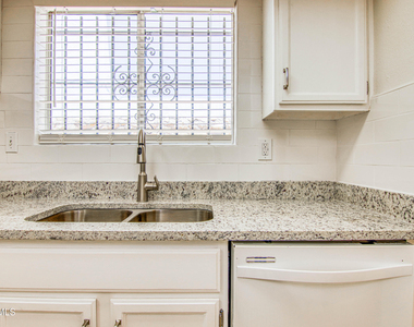 6621 Amposta Drive - Photo Thumbnail 3