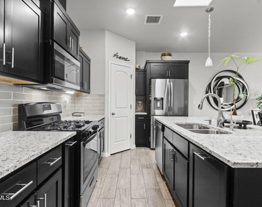 12729 Methley Avenue - Photo Thumbnail 24
