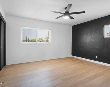 204 Balboa Road - Photo Thumbnail 16