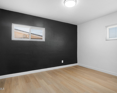 204 Balboa Road - Photo Thumbnail 17