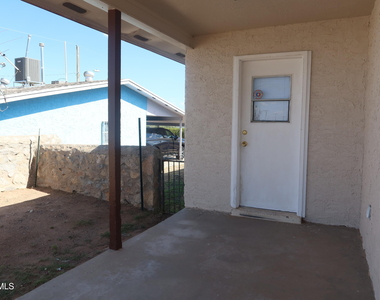 3827 Olympic Avenue - Photo Thumbnail 18