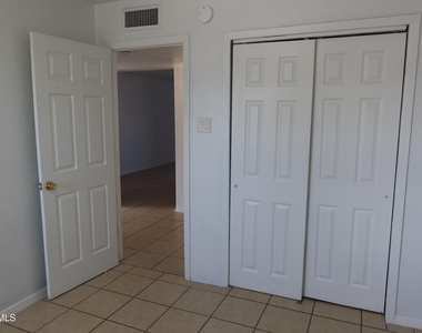 3827 Olympic Avenue - Photo Thumbnail 14