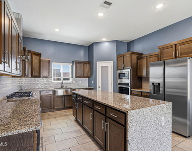 2300 Sammy Cervantes Street - Photo Thumbnail 9