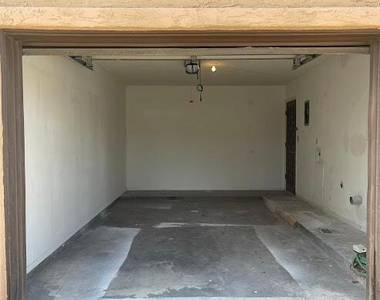 10604 Springwood Drive - Photo Thumbnail 24