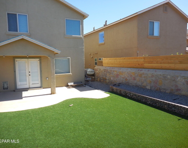 7045 Eagle Nest Court - Photo Thumbnail 6