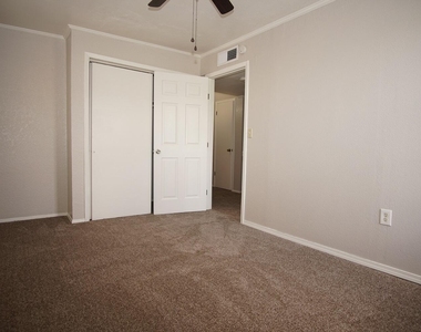 2520 San Jose Avenue - Photo Thumbnail 10