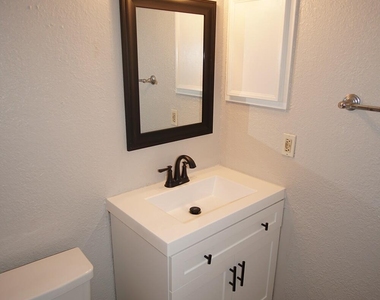 2520 San Jose Avenue - Photo Thumbnail 11