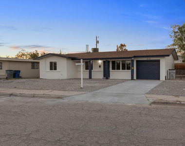 513 Gilmore Way - Photo Thumbnail 2