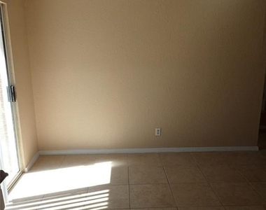11500 Bob Mitchell Drive - Photo Thumbnail 5