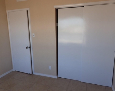 11500 Bob Mitchell Drive - Photo Thumbnail 16
