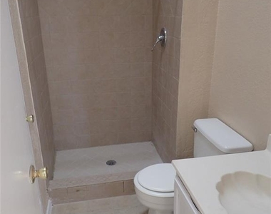 11500 Bob Mitchell Drive - Photo Thumbnail 12