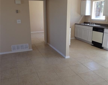 11500 Bob Mitchell Drive - Photo Thumbnail 3