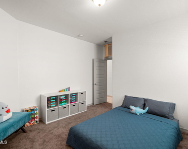 908 Crystal Deer Drive - Photo Thumbnail 10