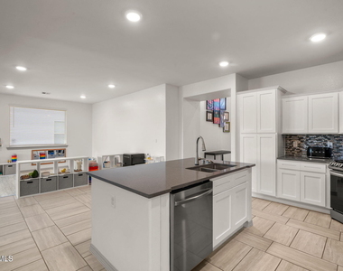 908 Crystal Deer Drive - Photo Thumbnail 19