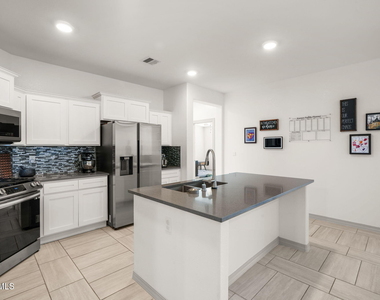 908 Crystal Deer Drive - Photo Thumbnail 17