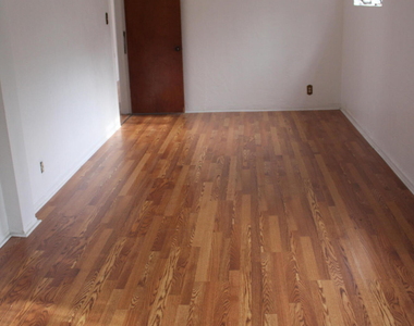 3221 Monroe Avenue - Photo Thumbnail 8