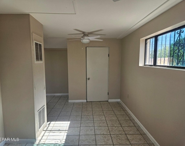 6423 Kiowa Court - Photo Thumbnail 11