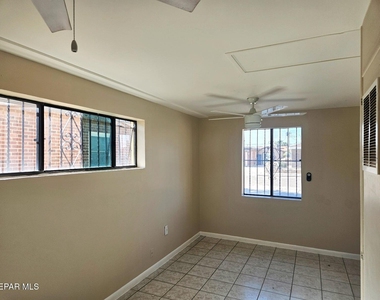 6423 Kiowa Court - Photo Thumbnail 10