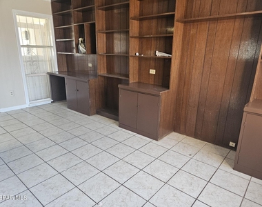 6423 Kiowa Court - Photo Thumbnail 2