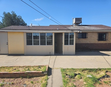 6423 Kiowa Court - Photo Thumbnail 13