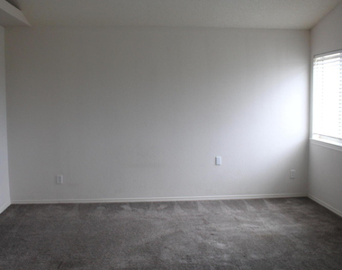 14313 Island Point Drive - Photo Thumbnail 11