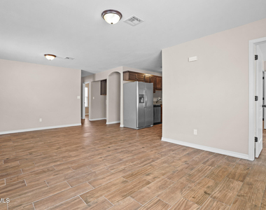 8804 Eclipse Street - Photo Thumbnail 6