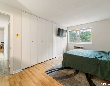 1700 Broadbridge Avenue - Photo Thumbnail 5