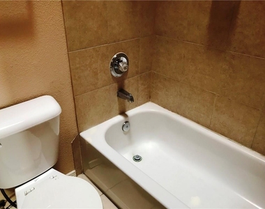 6405 Salas Lane - Photo Thumbnail 14