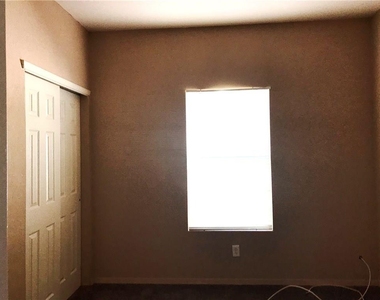 6405 Salas Lane - Photo Thumbnail 8