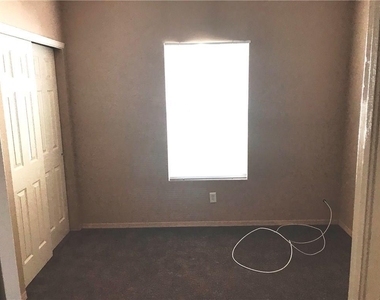 6405 Salas Lane - Photo Thumbnail 7