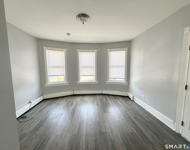 215 Read Street - Photo Thumbnail 6