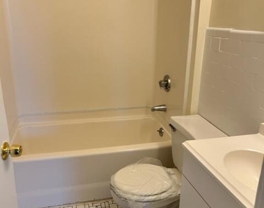 218 Bedford Street - Photo Thumbnail 7