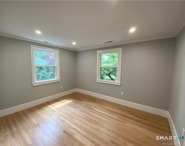10 Donohue Drive - Photo Thumbnail 10