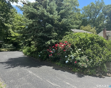 10 Donohue Drive - Photo Thumbnail 21