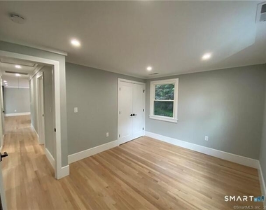10 Donohue Drive - Photo Thumbnail 11