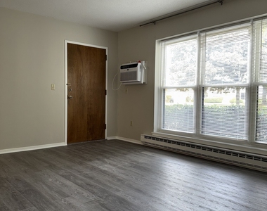 71 Wellington Drive - Photo Thumbnail 2